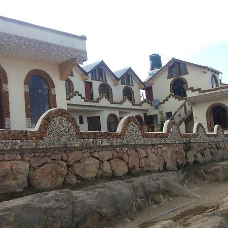Hostal Jallalla Comunidad Yumani Kültér fotó