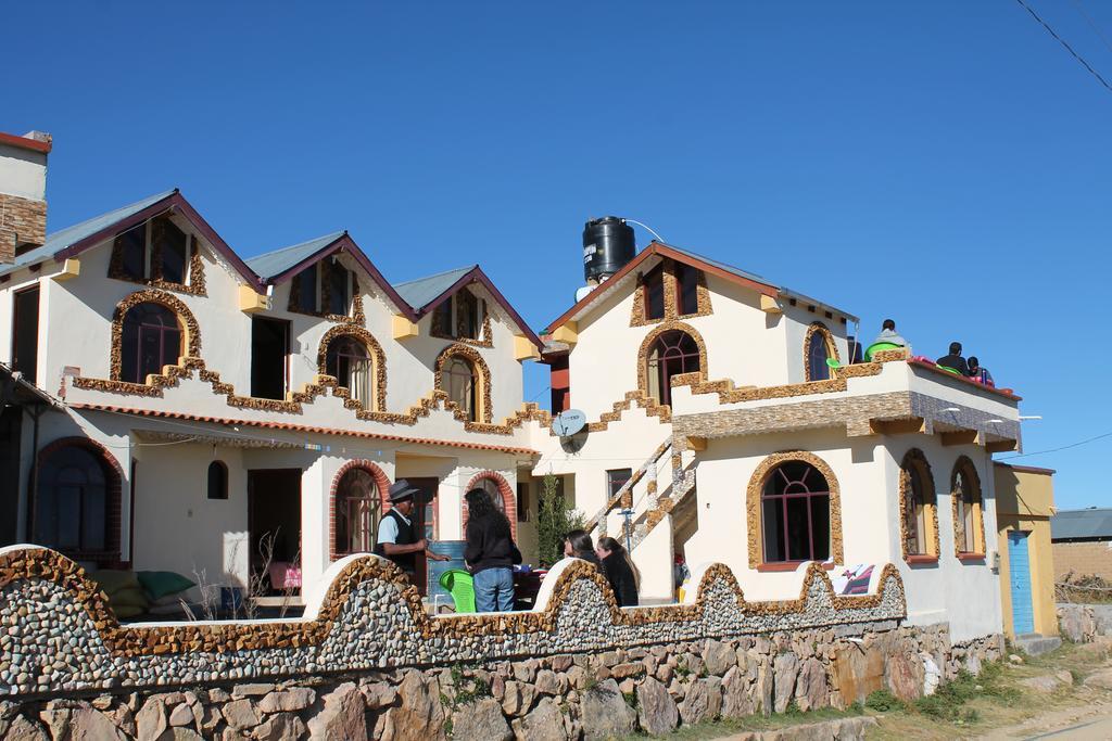 Hostal Jallalla Comunidad Yumani Kültér fotó